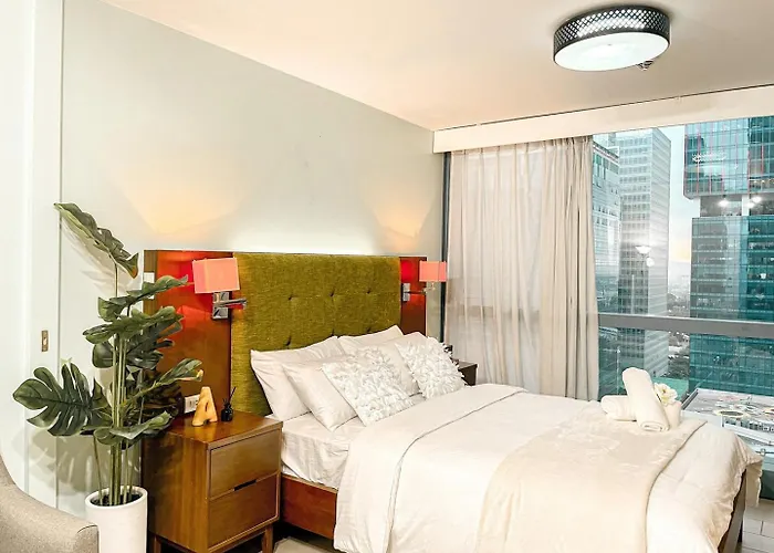 Holiday home Bgc 1br Steps From Grand Hyatt #ournw18l